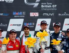 乐鱼体育-英国网球队完胜德国网球队，瓦林卡爆发神勇